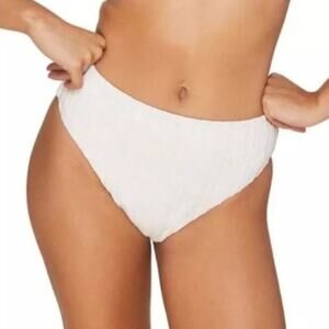 Andie Size M Coconut White Embroidered The 90s High Waisted Bikini Bottom Resort